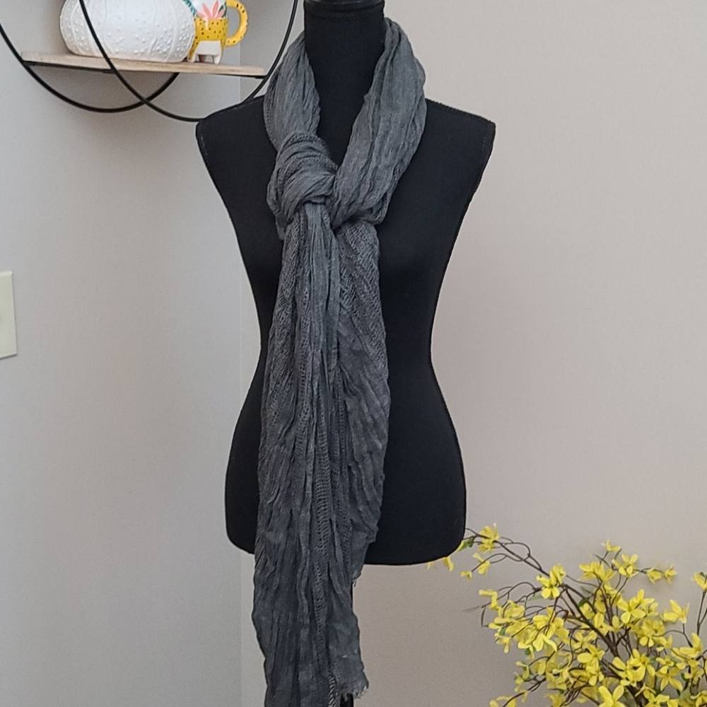 Grey scarf